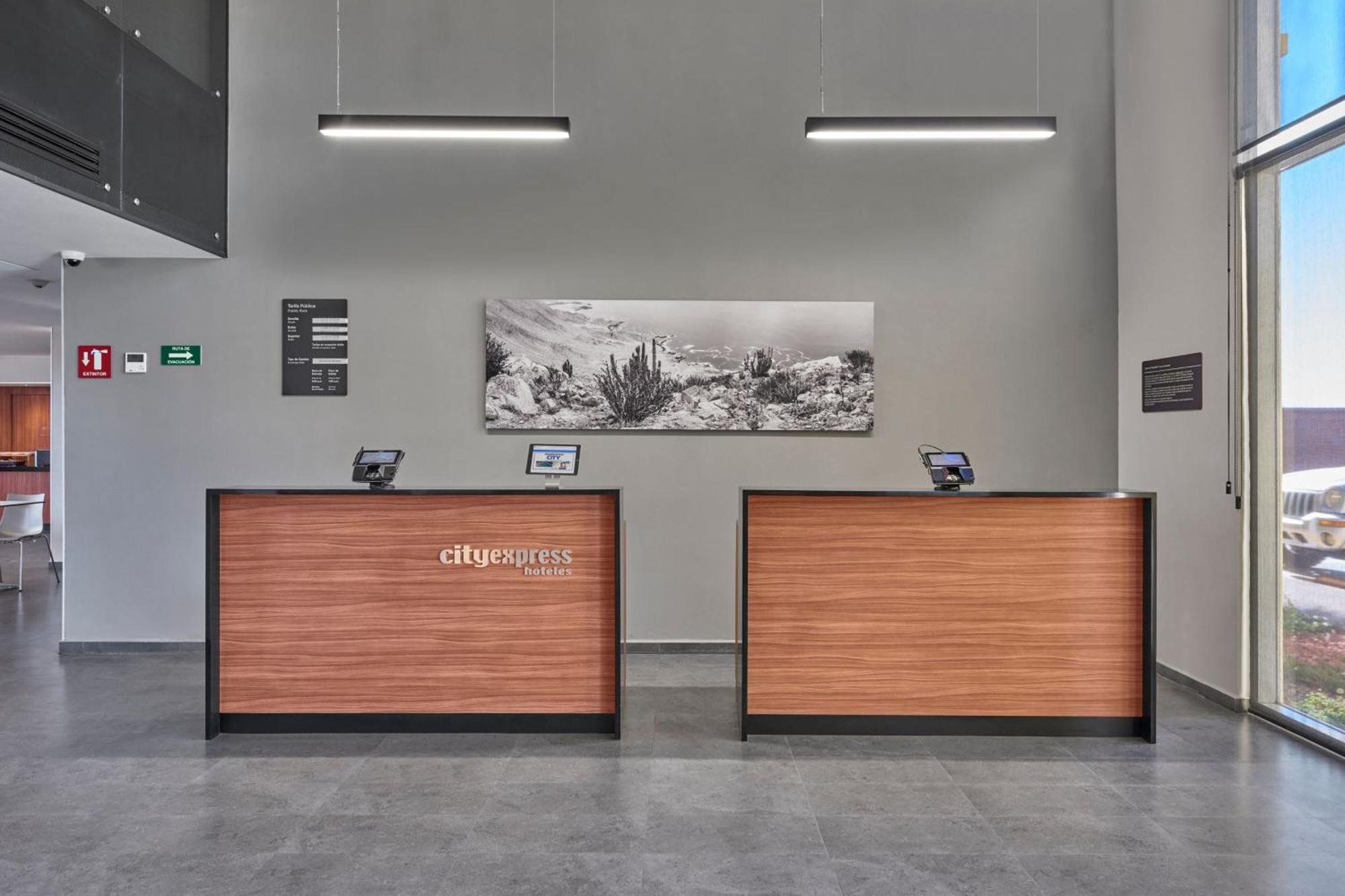 City Express By Marriott Comitan Bagian luar foto