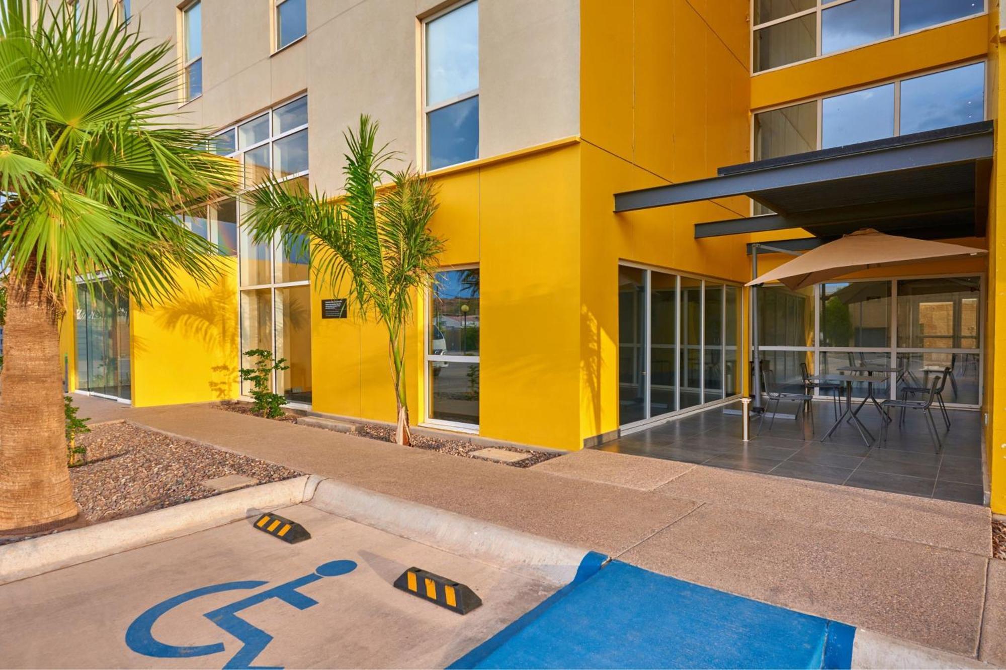City Express By Marriott Comitan Bagian luar foto